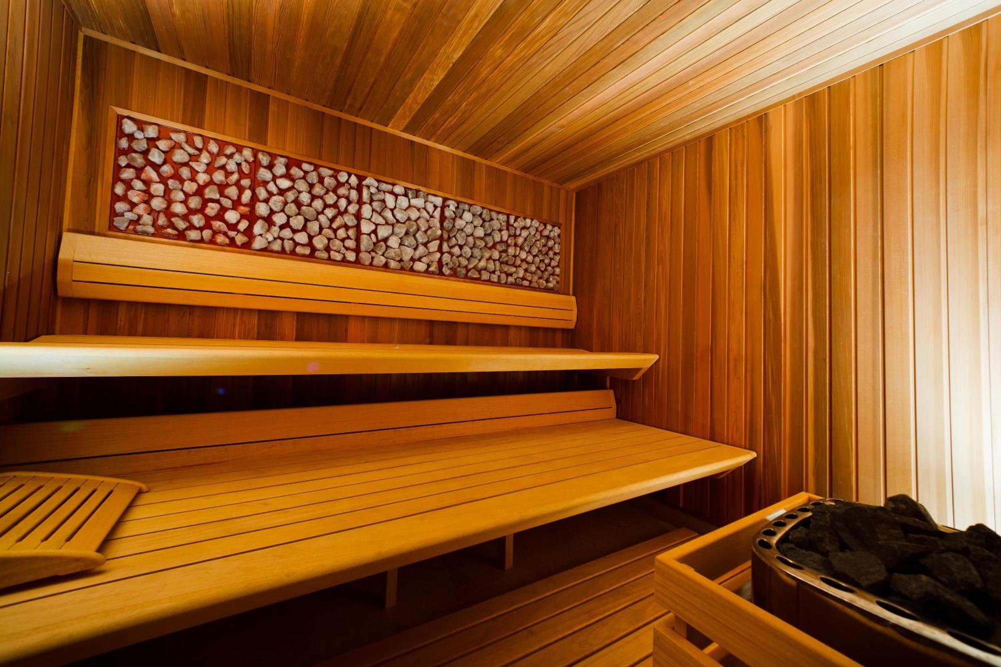 Blue Diamond Hotel Active Spa Trzebownisko Ngoại thất bức ảnh