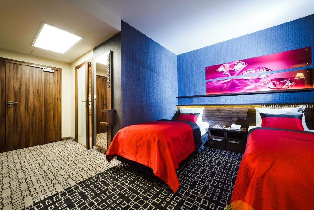 Blue Diamond Hotel Active Spa Trzebownisko Phòng bức ảnh